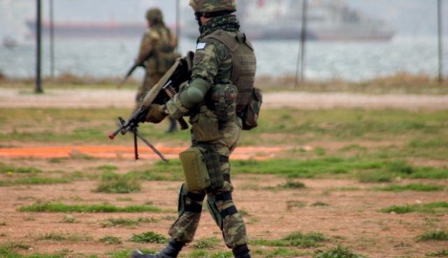 αλεξιπτωτιστής