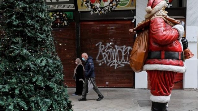 κορονοιος χριστούγεννα