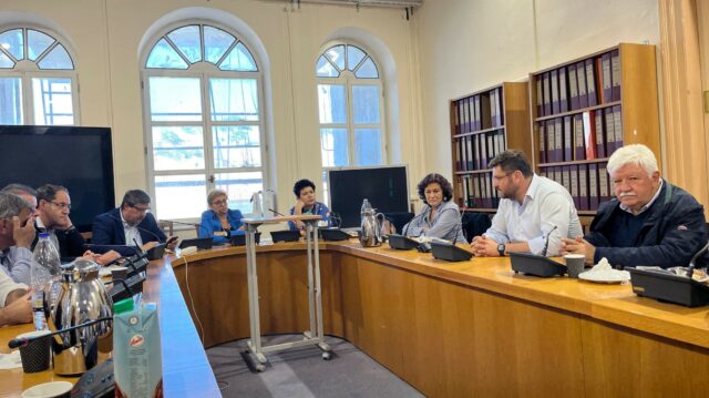 Antiperifereia Fotioy Zachariadis