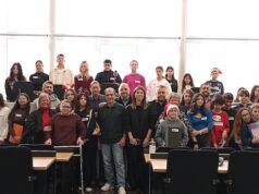 Κάλαντα στο Δημαρχείο από το Πειραματικό Γυμνάσιο και το 4ο Νηπιαγωγείο Ρεθύμνου