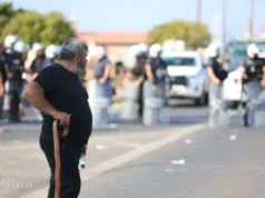 «Τα ειρηνικά τελείωσαν!»: Οι κτηνοτρόφοι της Κρήτης προχωράνε σε μπλόκο σε όλα τα αεροδρόμια και τα λιμάνια του νησιού