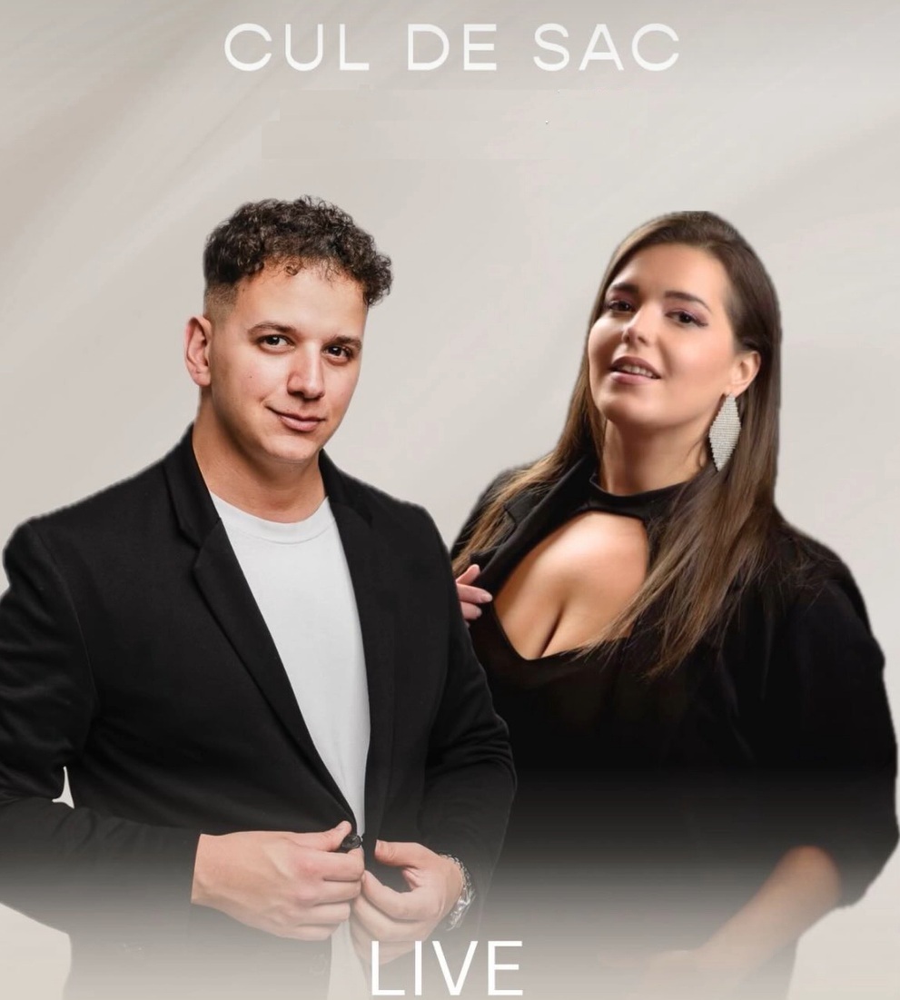 O Διονύσης Σπανουδάκης και η Μιχαέλα Βρυθιά στο Cul De Sac