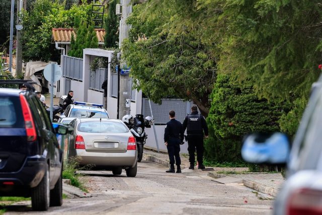 Δολοφονία 80χρονου άνδρα στην Γλυφάδα από τον 46χρονο γιό το