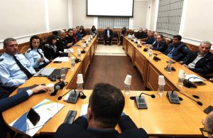 Ευρεία σύσκεψη στην Περιφέρεια Κρήτης για την υγιεινή και ασφάλεια στους χώρους εργασίας