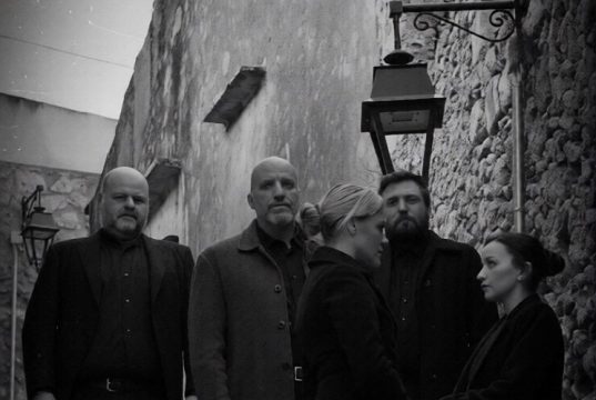 «Η Τελευταία Θάλασσα»: Το θεατρικό έργο του Μάνου Λιουδάκη συνεχίζεται στο The Garage Theatre