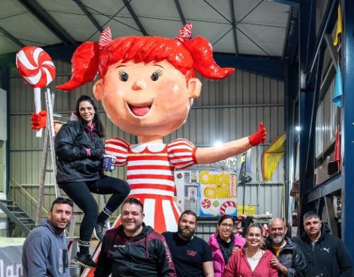 Οριστικοποιήθηκε η σειρά των ομάδων για την μεγάλη παρέλαση της Κυριακής – Πυρετός προετοιμασίας στις αποθήκες κατασκευής των αρμάτων!