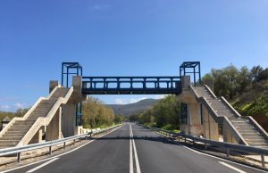 Ολοκληρώθηκε η τοποθέτηση της δεύτερης πεζογέφυρας στον ΒΟΑΚ