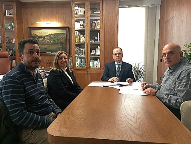 Υπεγράφη η σύμβαση για την κατασκευή έργων από σκυρόδεμα σε δρόμους και κοινόχρηστους χώρους σε τοπικές κοινότητες του Δήμου Ρεθύμνης