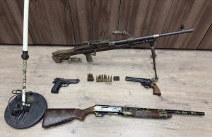 Ρέθυμνο: 68χρονος συνελήφθη για κατοχή όπλων και ανιχνευτή μετάλλων