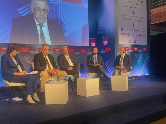Γ. Μαρινάκης economist